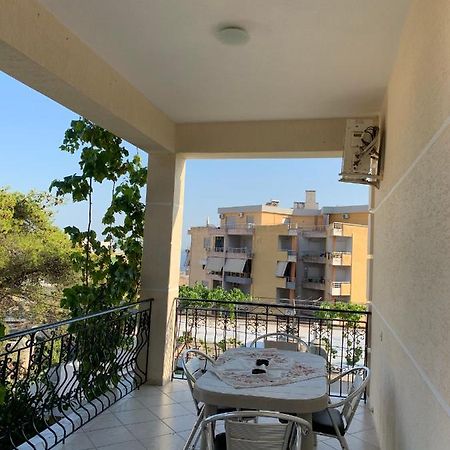 Ylli Cunaj Apartments Sarandë Exterior foto
