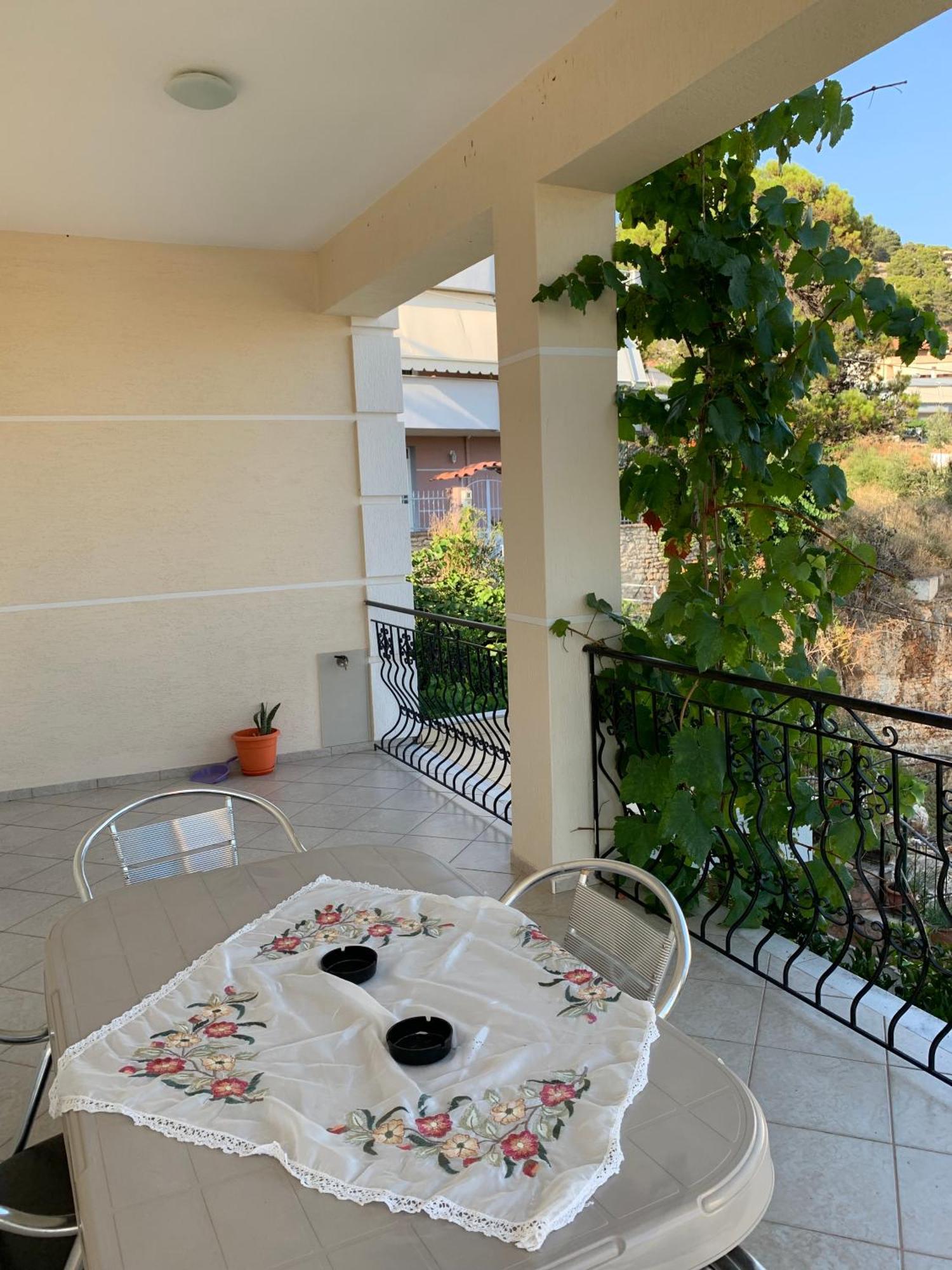 Ylli Cunaj Apartments Sarandë Exterior foto